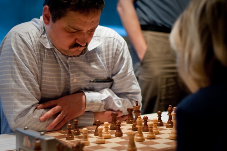 Jenő Czucai on 4th board in Europchess 1