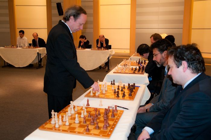 GM Pintér and